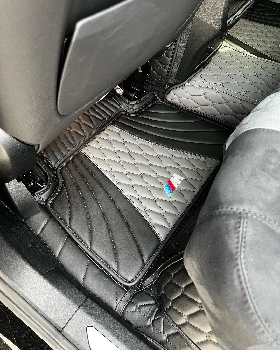 Modern Crest - Image 3