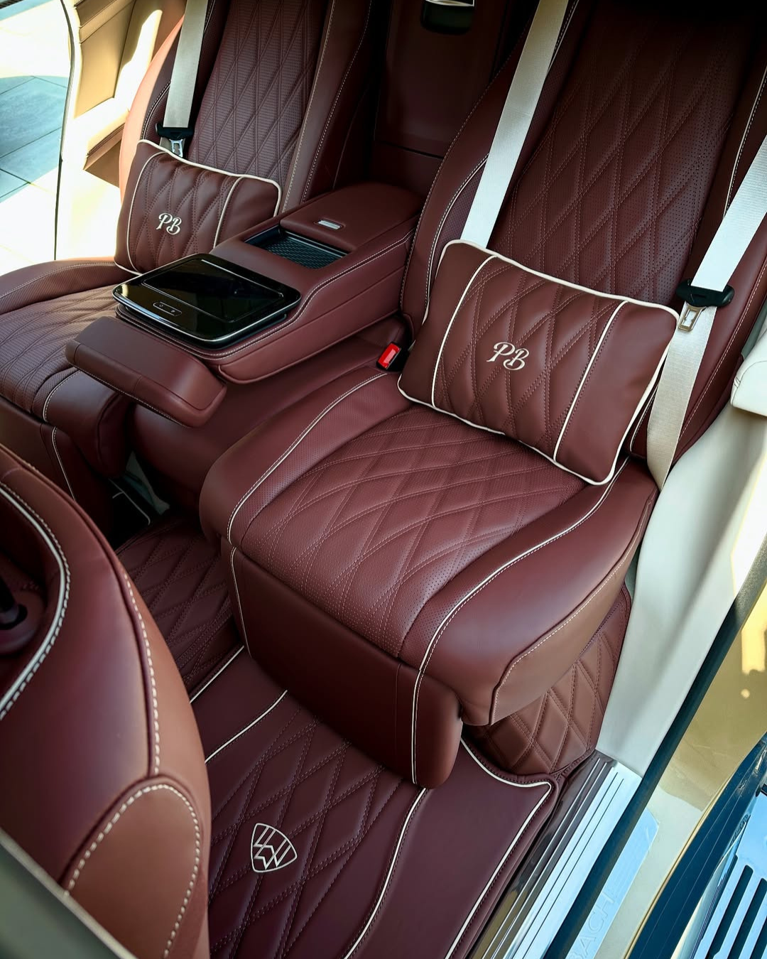 Royal Oxblood - Image 4