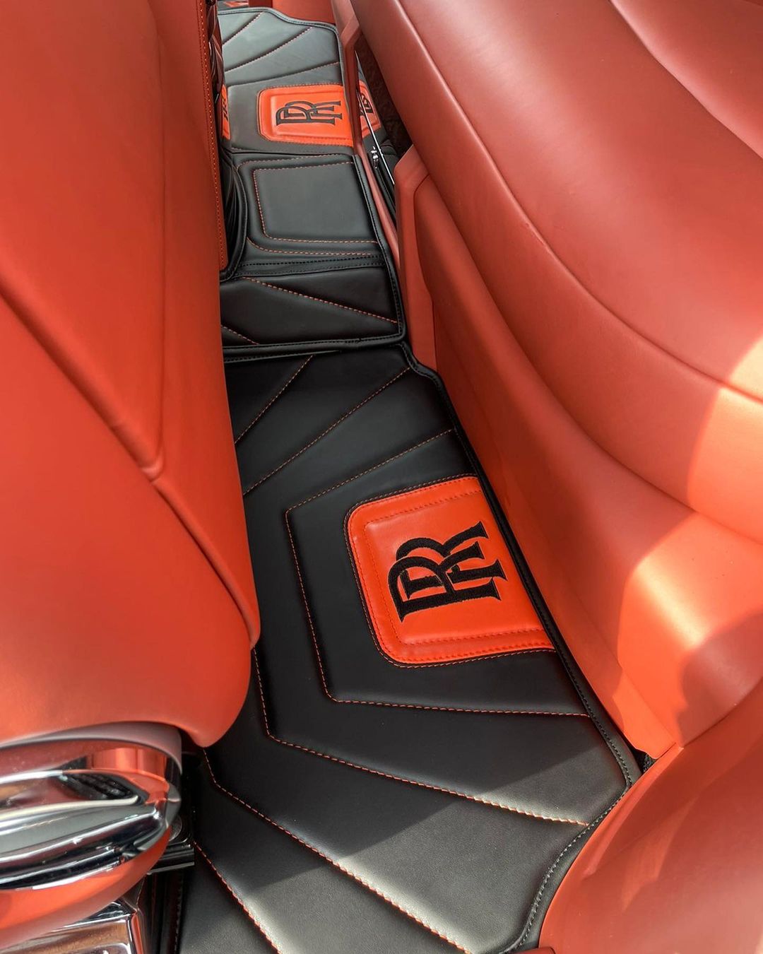 Shadow Royalty - Image 3