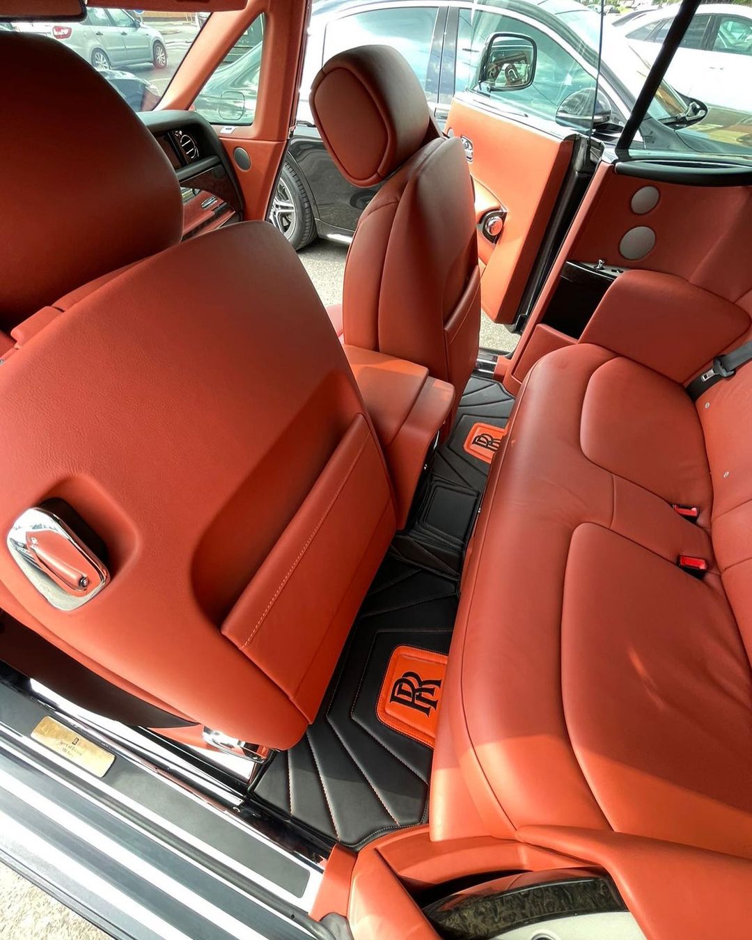 Shadow Royalty - Image 4